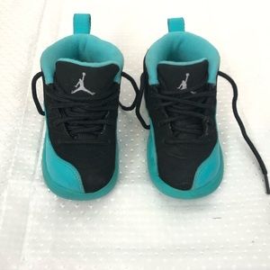 JORDAN 23 baby size 7c color black/aqua
